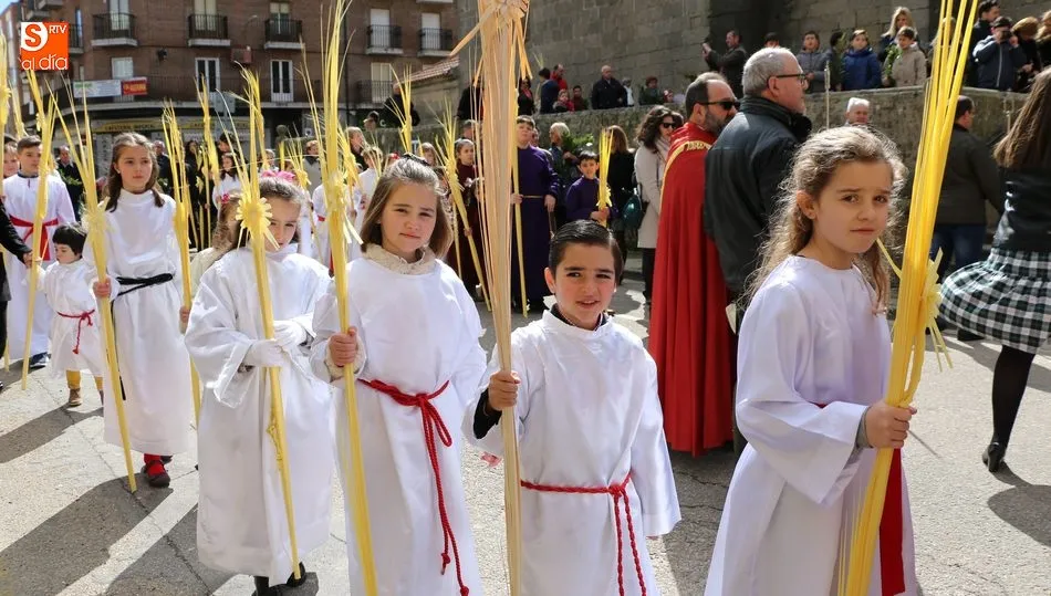 Los niños volvieron a ser los protagonistas en la procesión del Domingo de Ramos en Vitigudino