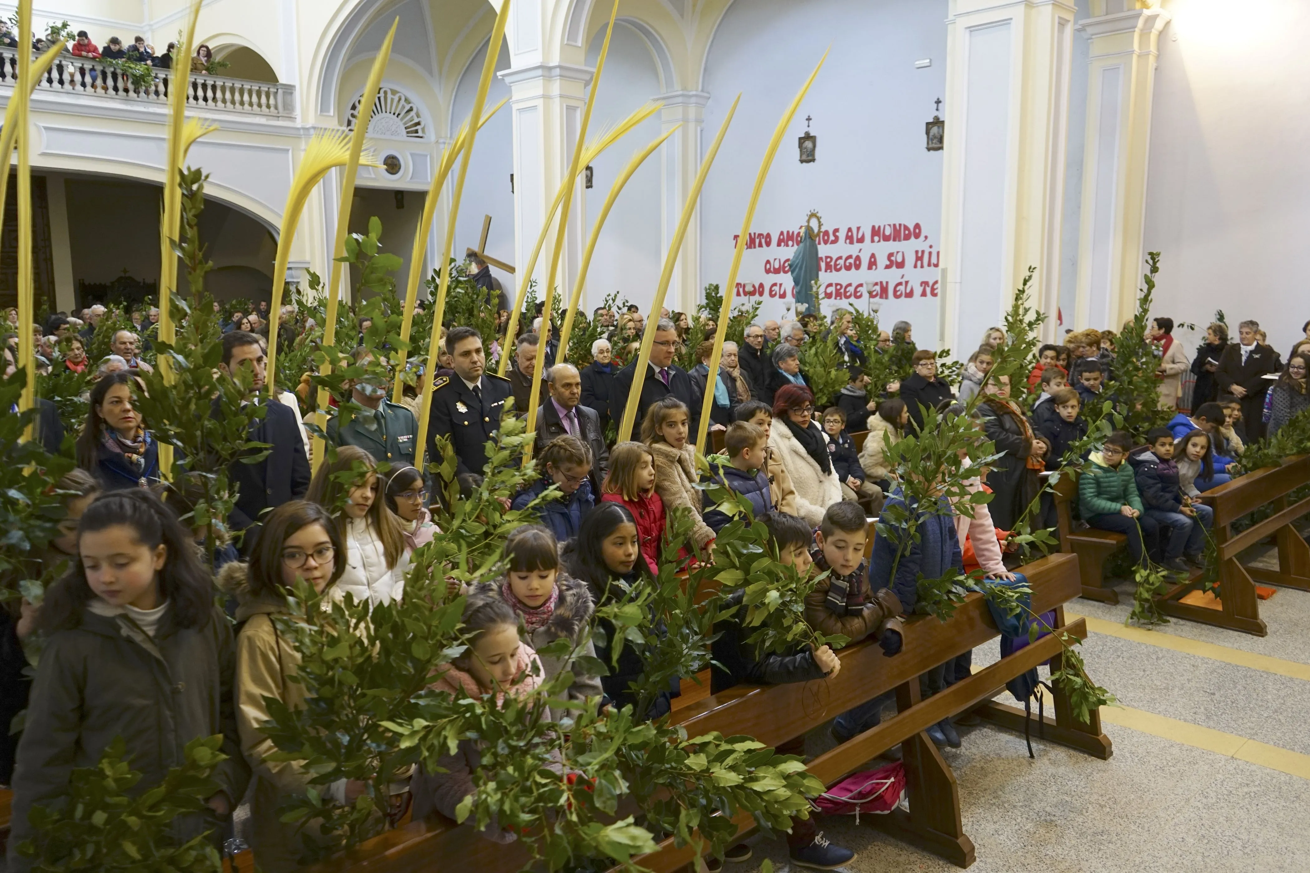 Foto 6 - El Domingo de Ramos se vive con pasi&oacute;n en la villa