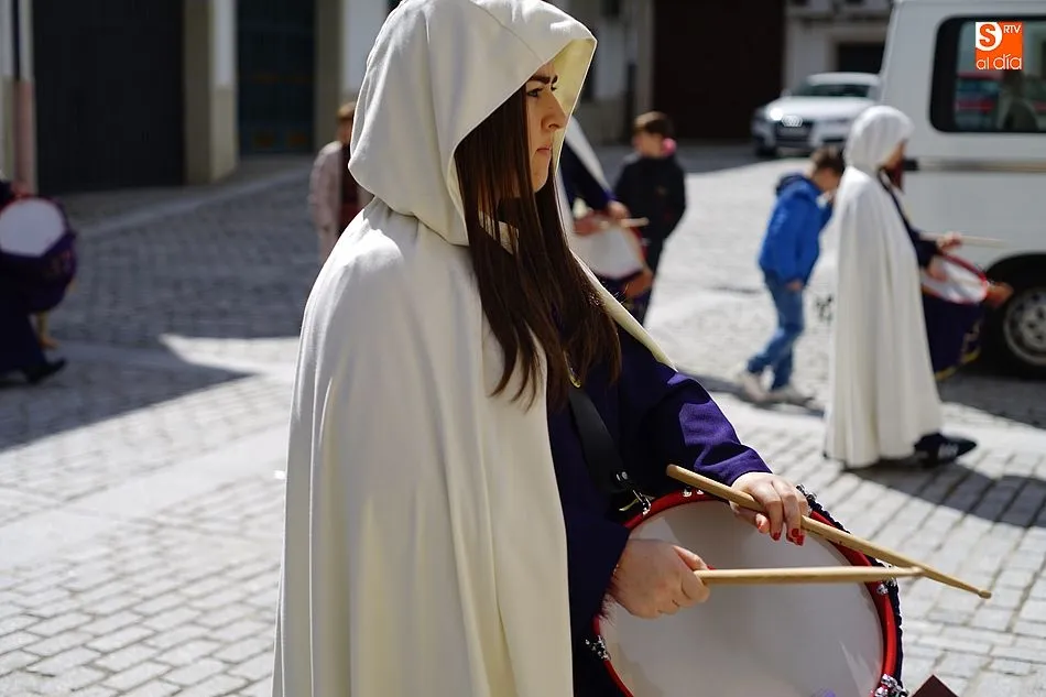 Foto 10 - Los fieles demuestran su devoci&oacute;n en el Domingo de Ramos