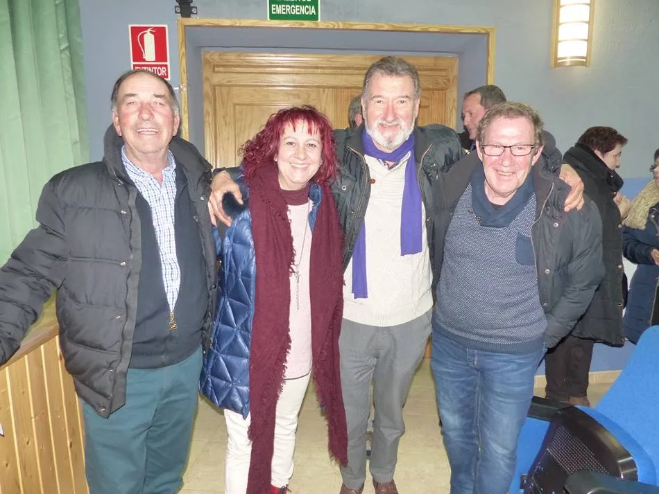 Foto 10 - El Coro de Villaffuerte ofrece un espl&eacute;ndido concierto