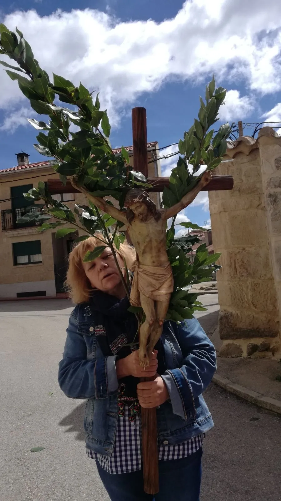Foto 2 - Domingo de Ramos solidario en Valverd&oacute;n