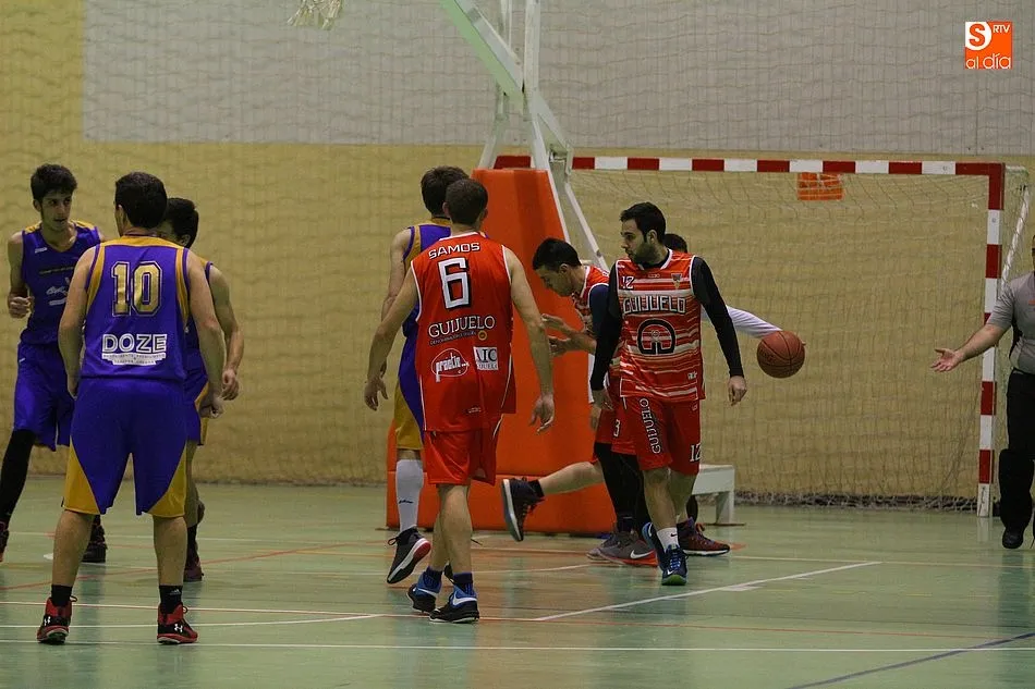 Foto 7 - El Guijuelo DOP inicia el playoff con derrota ante el Santa Marta Doze (56-69)