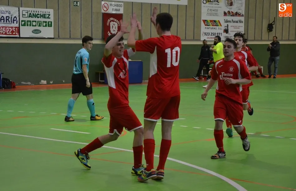 Celebración del primer gol del III Columnas, obra de Alejandro Marquiz