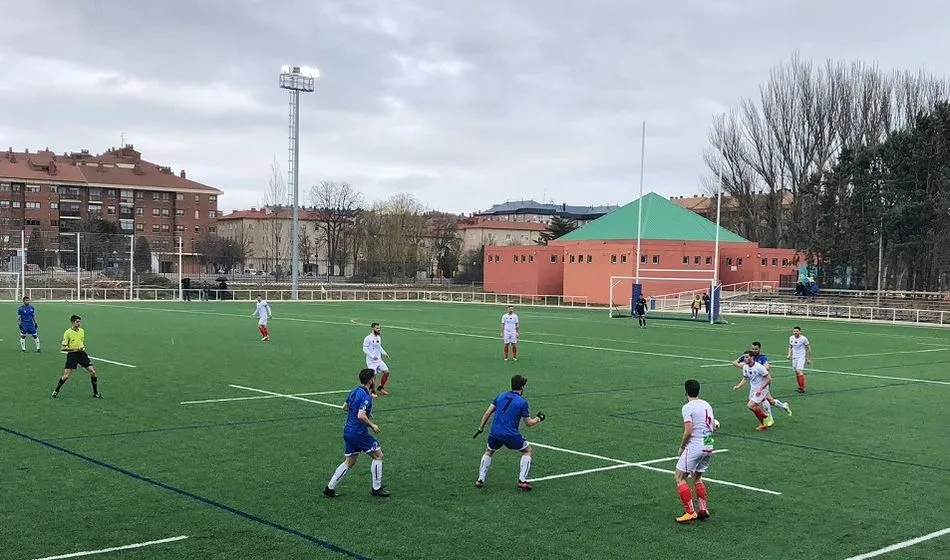 Foto 5 - Empate insuficiente para el CF Salmantino UDS que le saca de los puestos de play-off (2-2)