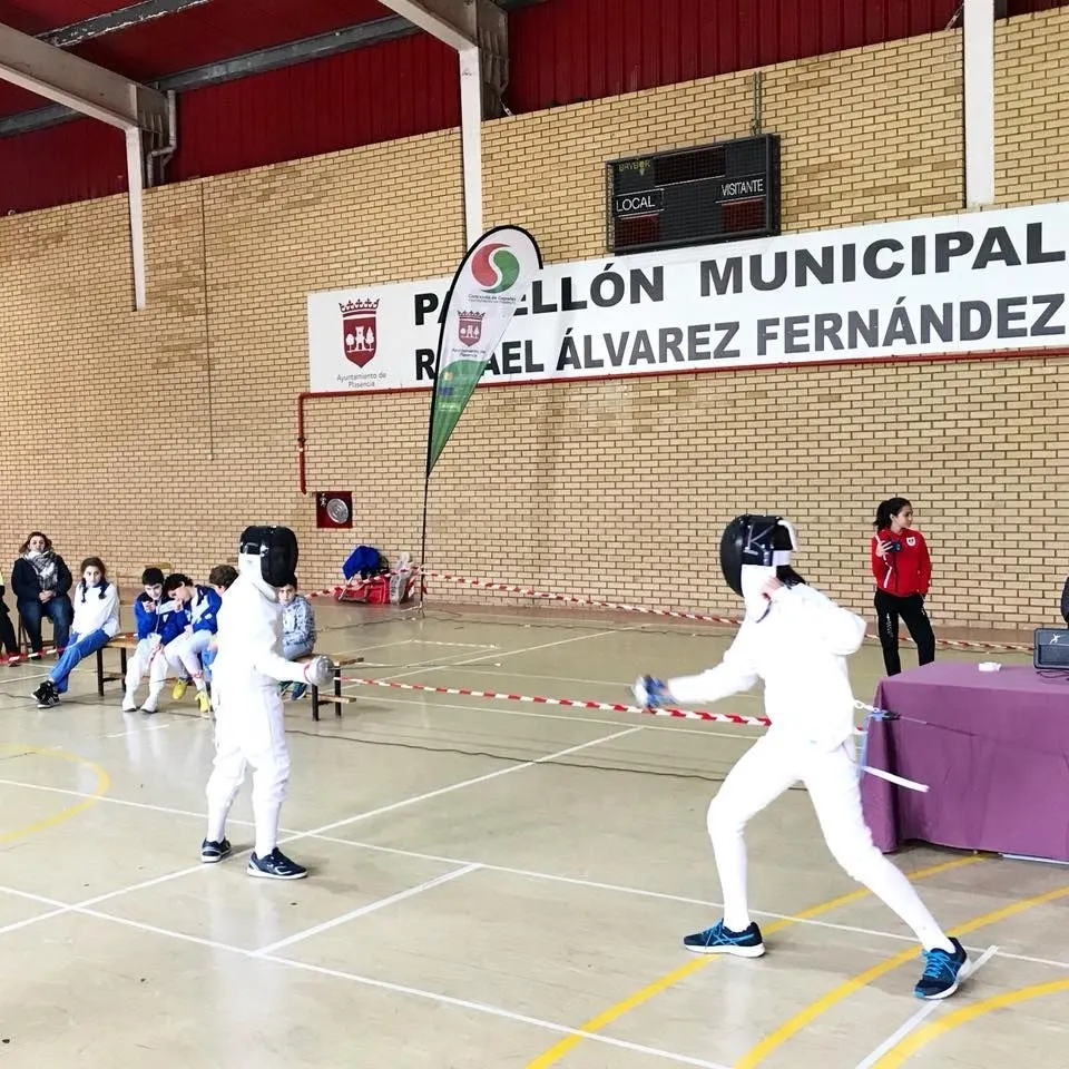 Foto 2 - Oro para la esgrima salmantina en Plasencia  