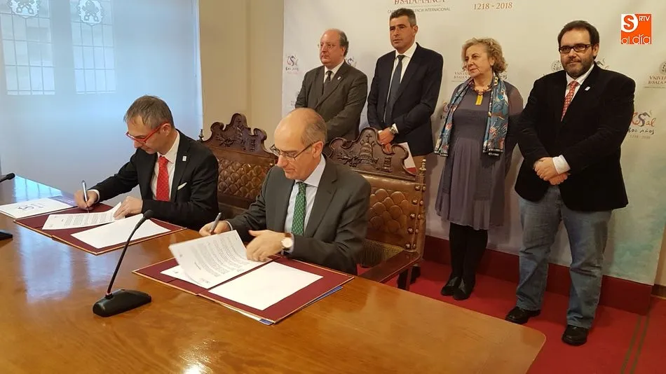 Foto 2 - Un protocolo entre Universidad y Diputaci&oacute;n potenciar&aacute; la colaboraci&oacute;n entre ambas instituciones
