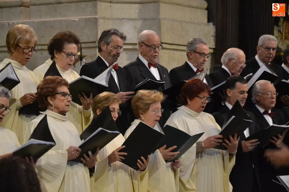 Foto 4 - La Coral recuerda al fallecido Enrique S&aacute;nchez Gamito en su concurrido concierto de Semana Santa  