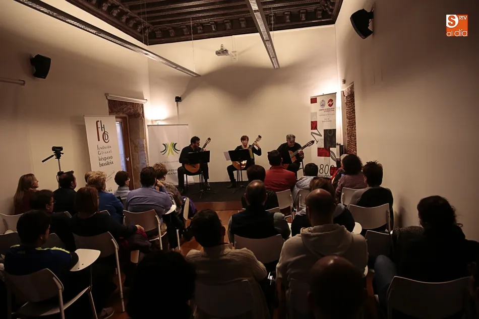 Foto 3 - El palacio Maldonado presenta un concierto de guitarra de la mano del tr&iacute;o &lsquo;Son de Sur&rsquo;  