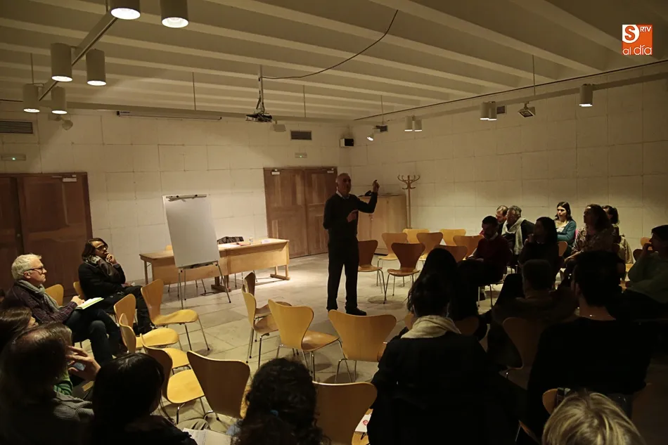Foto 4 - Primer ciclo de conferencias &lsquo;Filosof&iacute;a Y Noci&oacute;n del Hombre&rsquo; en la Casa de las Conchas  