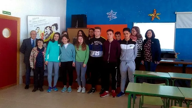 La fase comarcal del Programa Motivar para Emprender entregaba este lunes sus premios en el IES Peñaranda de Bracamonte