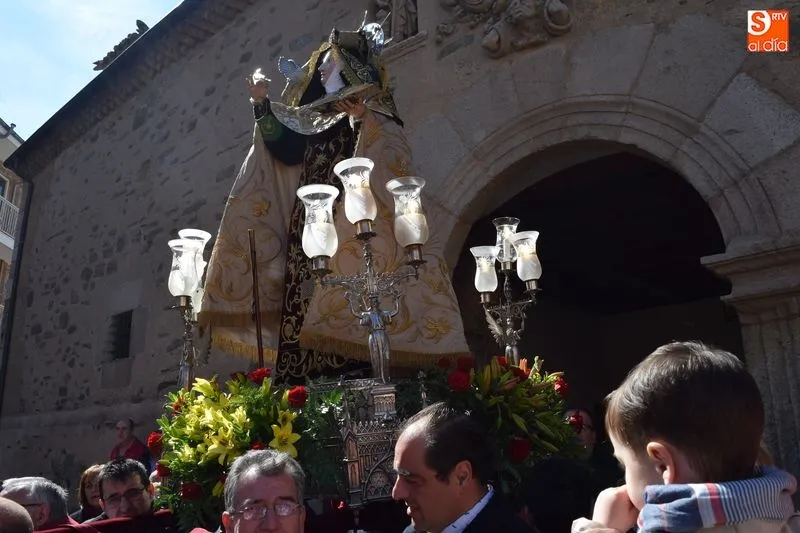 Foto 5 - Santa Teresa regresa de clausura a paso lento