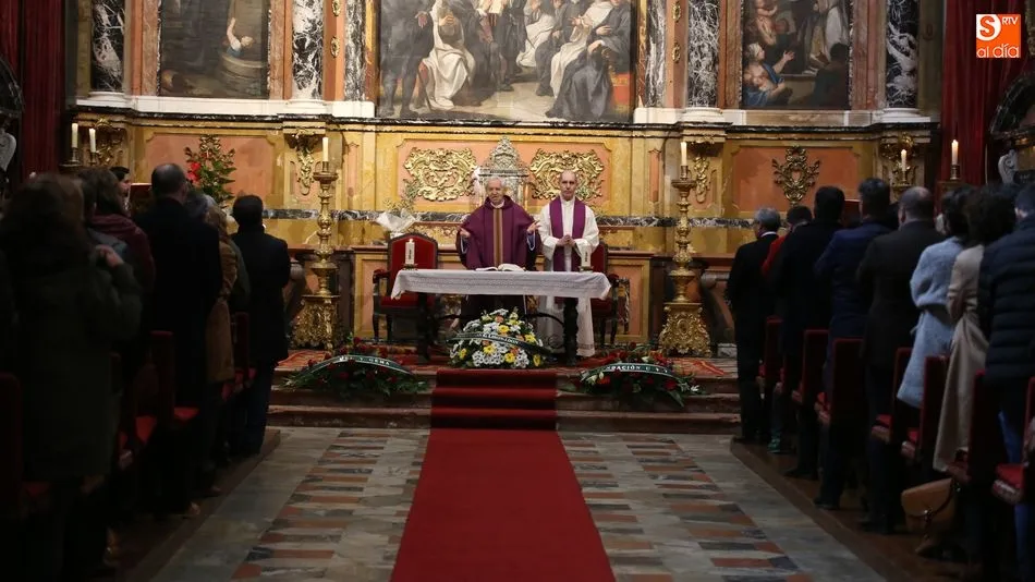 El funeral se ha celebrado en la Real Capilla de San Jerónimo. Foto: Alberto Martín