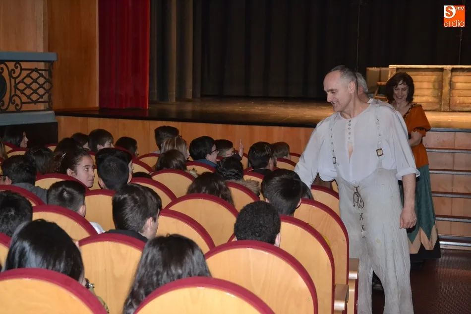 Foto 10 - Alumnos de los institutos festejan el D&iacute;a Mundial del Teatro con &lsquo;Sancho en Barataria&rsquo;  