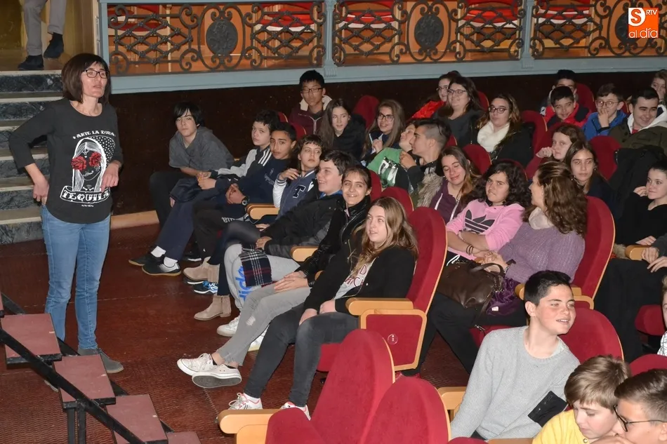 Alumnos de los institutos festejan el Día Mundial del Teatro con ‘Sancho en Barataria’  