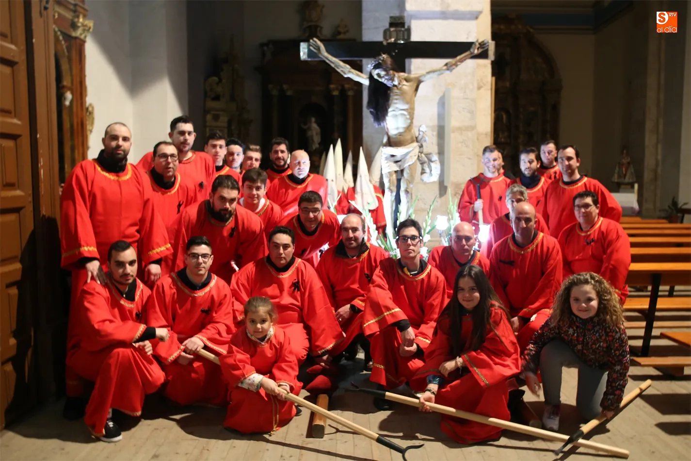 Foto 5 - El Cristo de San Jer&oacute;nimo expira su dolor en la noche del Martes Santo