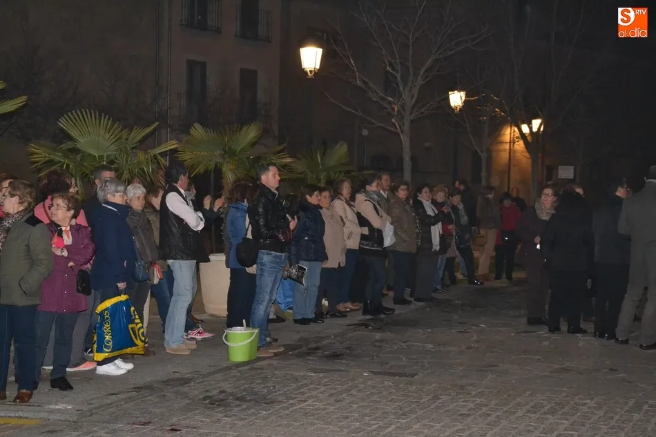 Foto 10 - La Cofrad&iacute;a de La Cruz rompe moldes con la nueva procesi&oacute;n de las Cinco Llagas  