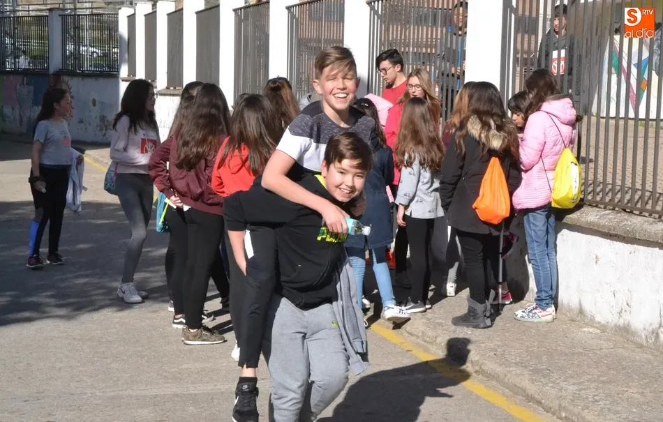 El IES Tierra despide el trimestre corriendo a favor de Save the Children  