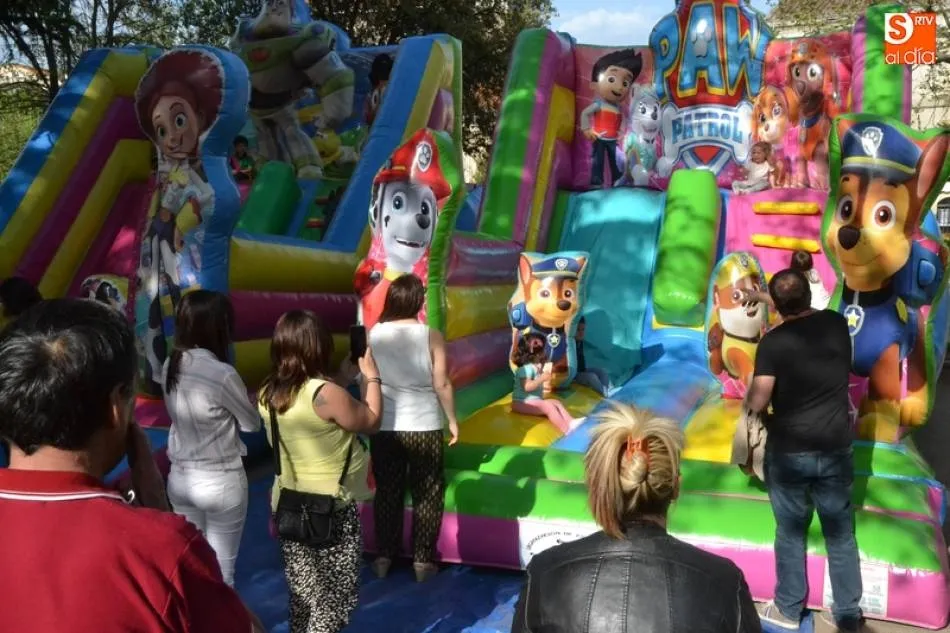 Foto 3 - La Glorieta volver&aacute; albergar un parque de castillos hinchables en Semana Santa  