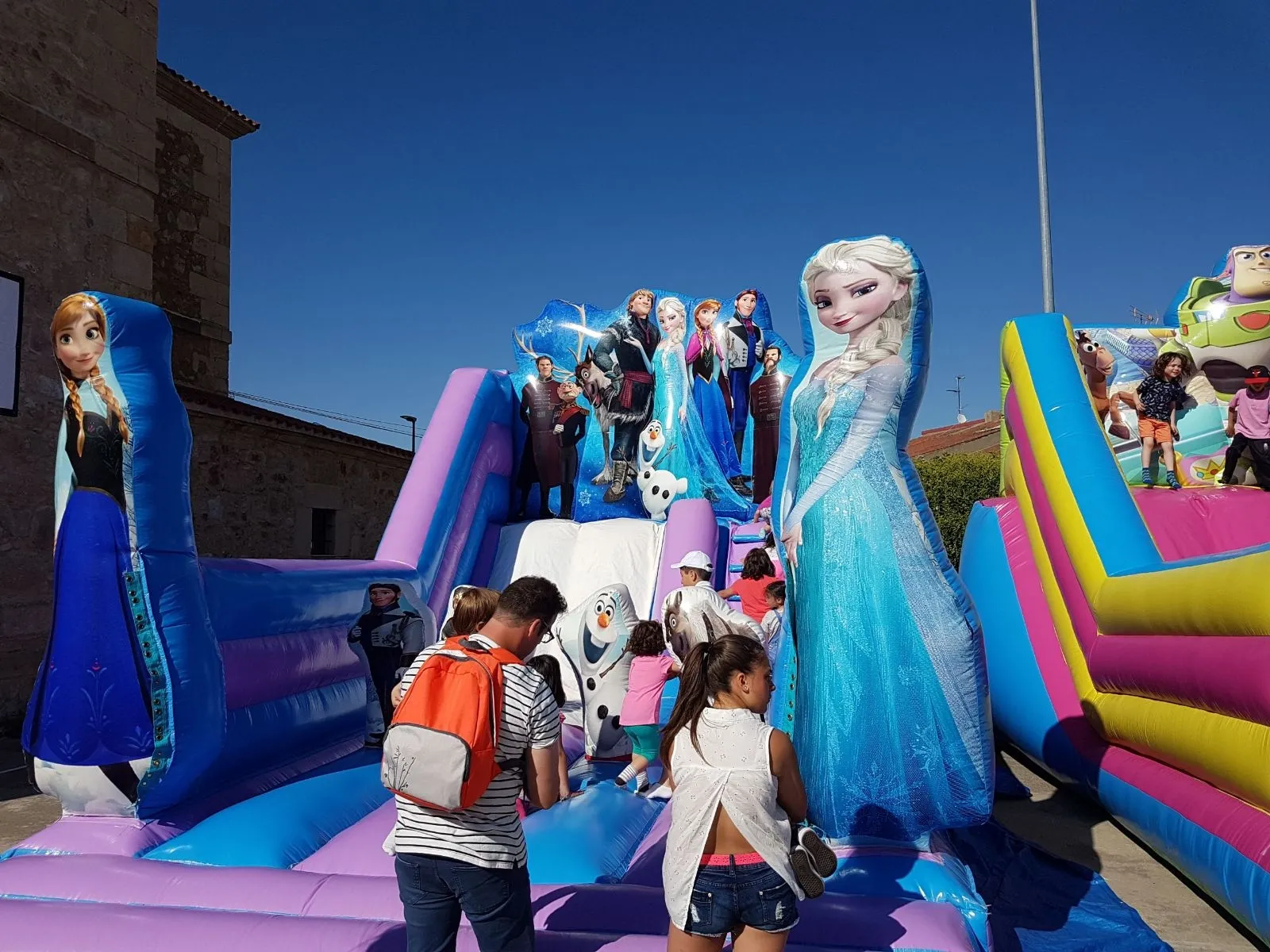 Foto 5 - La Glorieta volver&aacute; albergar un parque de castillos hinchables en Semana Santa  