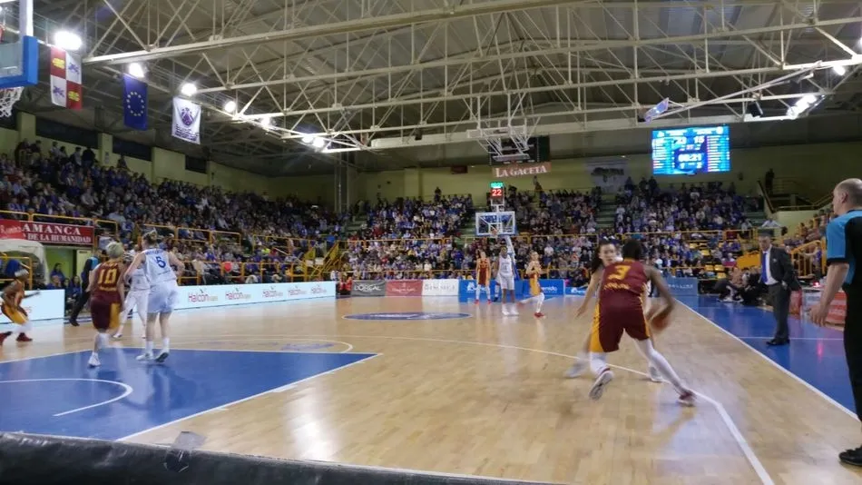 Foto 2 - W&uuml;rzburg no fue suficiente para culminar la remontada ante el Galatasaray (57-55)  