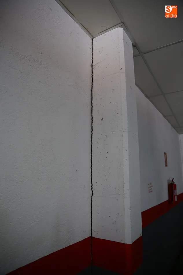 Foto 7 - Preocupaci&oacute;n de los vecinos por las grietas en un edificio de viviendas de Chamber&iacute;  