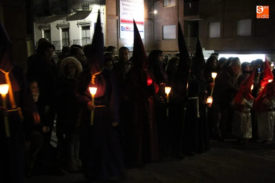 Foto 11 - Pasi&oacute;n y silencio en la procesi&oacute;n con el Cristo de Agon&iacute;a en Vitigudino  