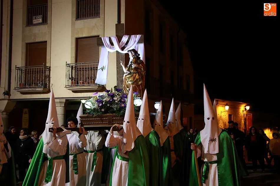Foto 7 - La cofrad&iacute;a de la Cruz y del Amor cumple 30 a&ntilde;os de existencia y apoyo a la Semana Santa albense