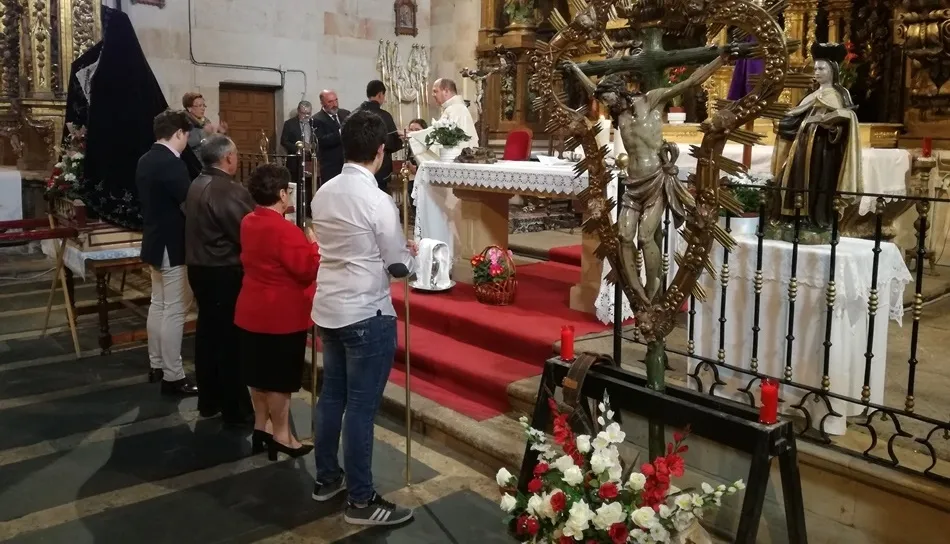 Foto 2 - Misa y procesi&oacute;n para conmemorar el tradicional Jueves Santo