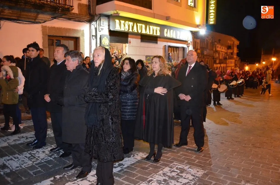 Foto 2 - El aguacero interrumpe y desluce la procesi&oacute;n de Nuestra Se&ntilde;ora de las Angustias  