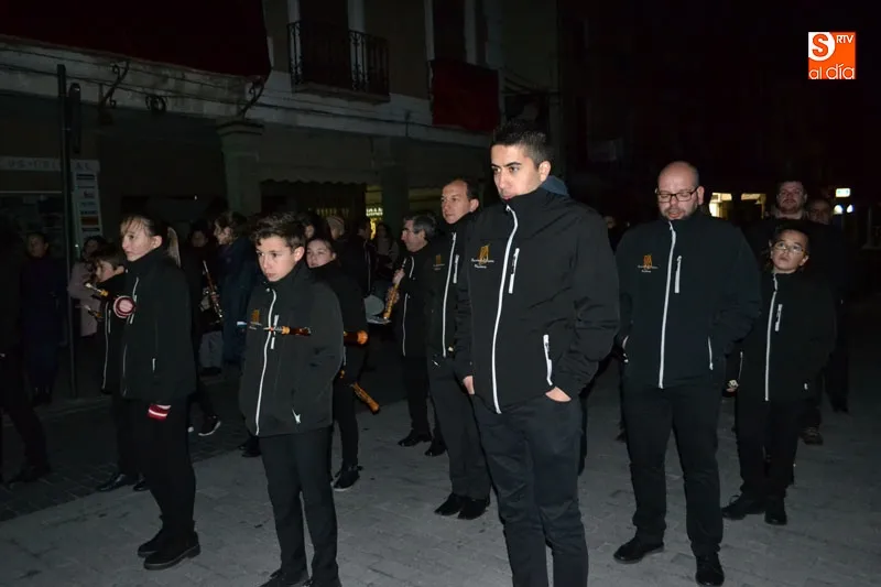 Foto 7 - Incienso, noche y silencio para una solemne procesi&oacute;n del Encuentro