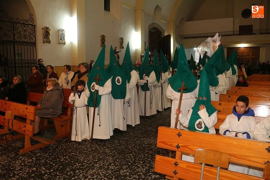 Foto 10 - La procesi&oacute;n de la Oraci&oacute;n en el Huerto recorre las calles pese a la lluvia