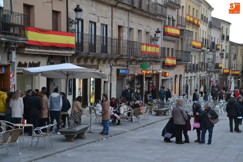 Buen ambiente en las calles mirobrigenses pese a tener una temperatura 10 grados inferior  