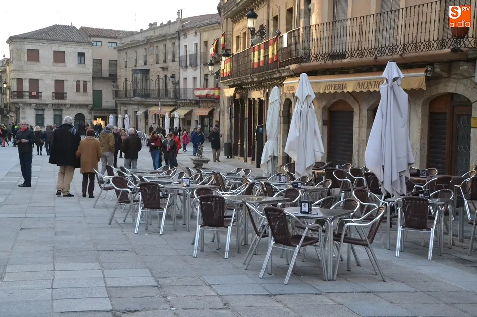 Foto 8 - Buen ambiente en las calles mirobrigenses pese a tener una temperatura 10 grados inferior  