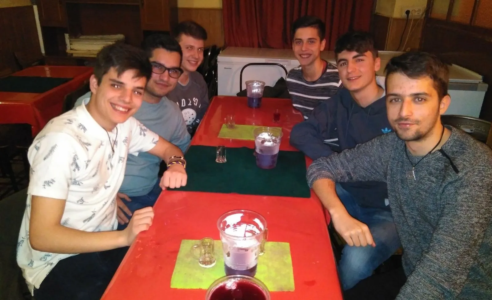 Eh, sácanos una foto: Santa noche de kinito  