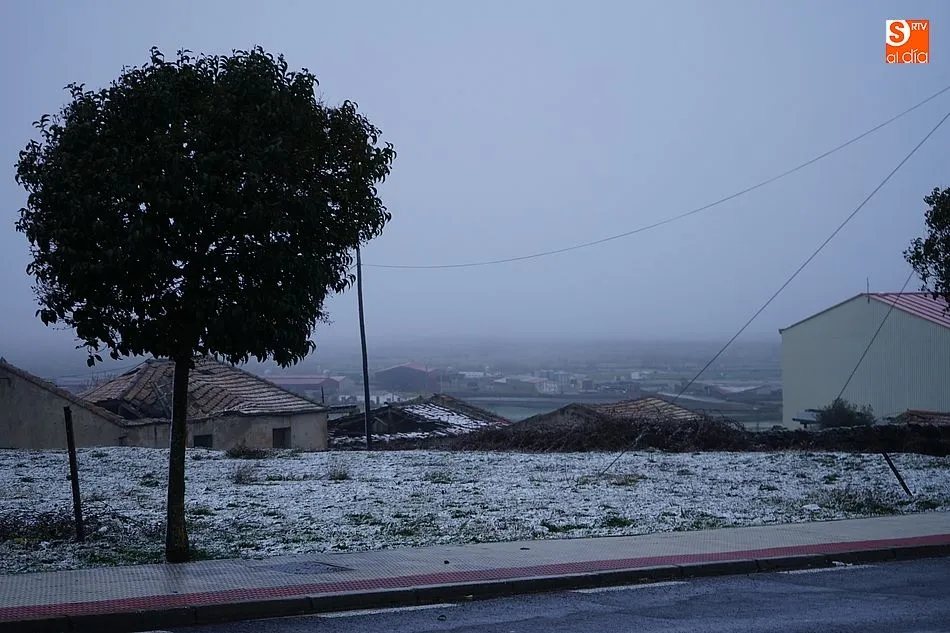 Foto 7 - Una ligera nevada obliga a suspender la procesi&oacute;n de las Siete Palabras