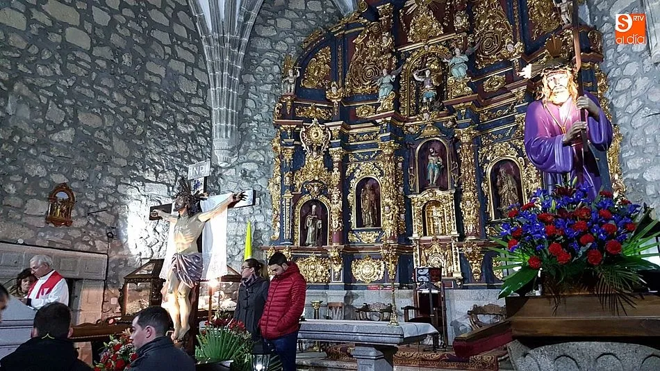 Foto 5 - El tiempo perdona al viacrucis ledradense