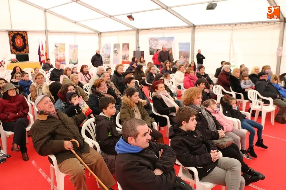 Foto 11 - La XIII Feria Agroalimentaria de Vitigudino acapara la atenci&oacute;n de numeroso p&uacute;blico  
