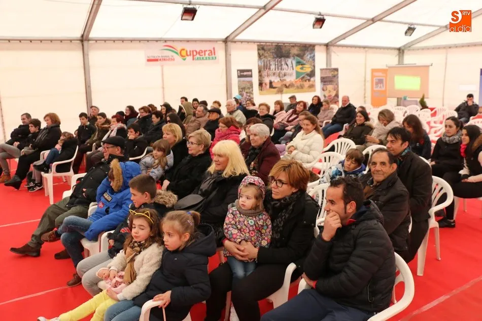 Foto 9 - La XIII Feria Agroalimentaria de Vitigudino acapara la atenci&oacute;n de numeroso p&uacute;blico  
