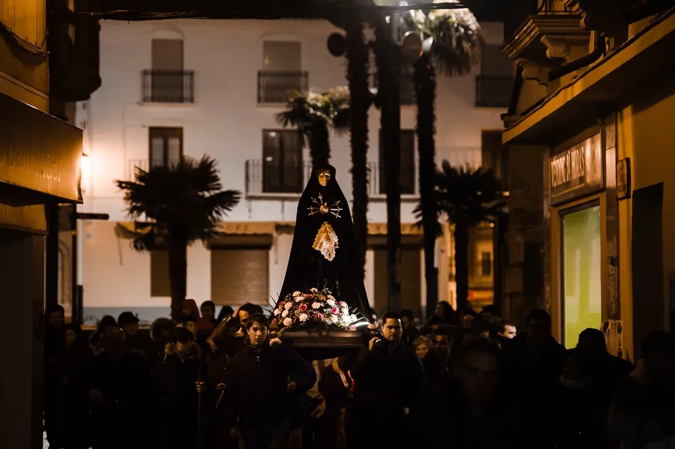 La procesión del Silencio a su paso por la Plaza Mayor