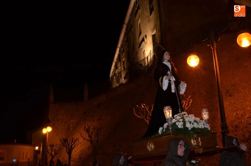 Foto 8 - La procesi&oacute;n de Mar&iacute;a Magdalena anuncia la buena nueva  