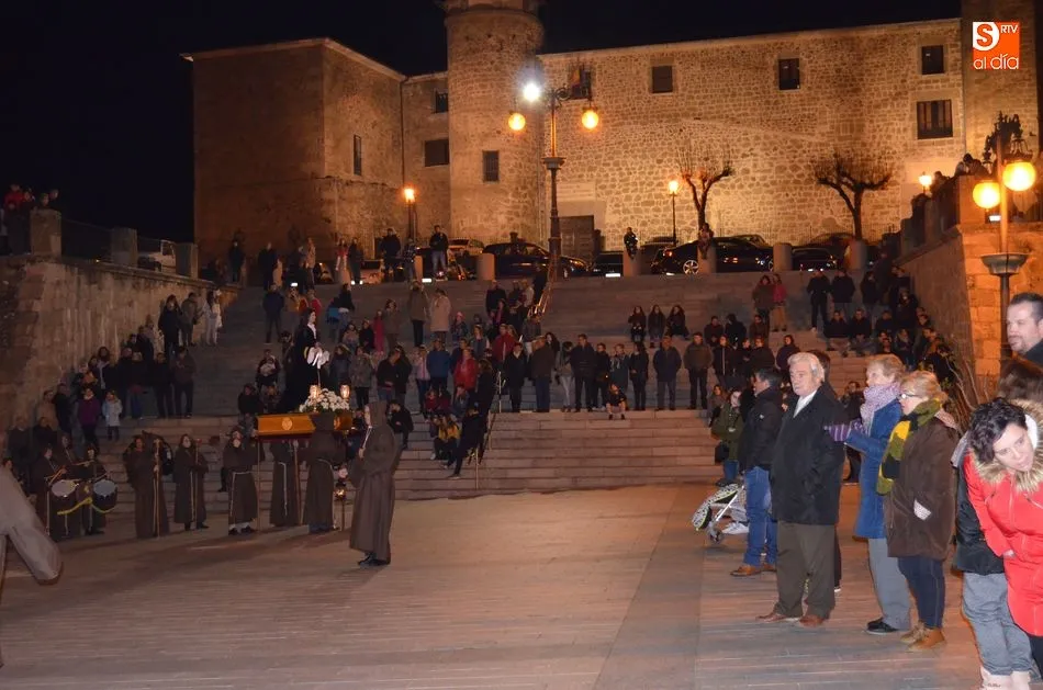 Foto 7 - La procesi&oacute;n de Mar&iacute;a Magdalena anuncia la buena nueva  