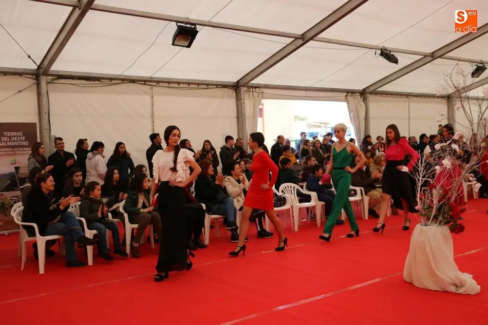 Foto 10 - Desfile de moda &lsquo;a lo Campero&rsquo; en la Feria Agroalimentaria de Vitigudino&nbsp;