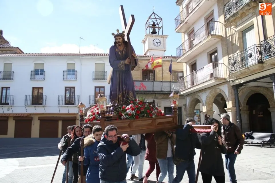 Foto 8 - La nueva cofrad&iacute;a del Jes&uacute;s Nazareno del convento de Santa Isabel pide su sitio en la Semana...
