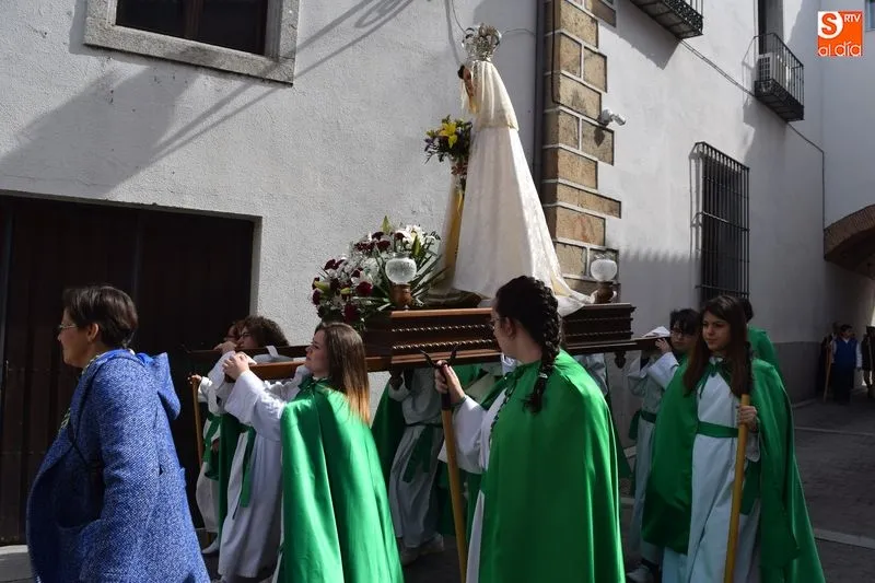 Foto 5 - El encuentro del Resucitado con Mar&iacute;a cierra la Semana Santa albense