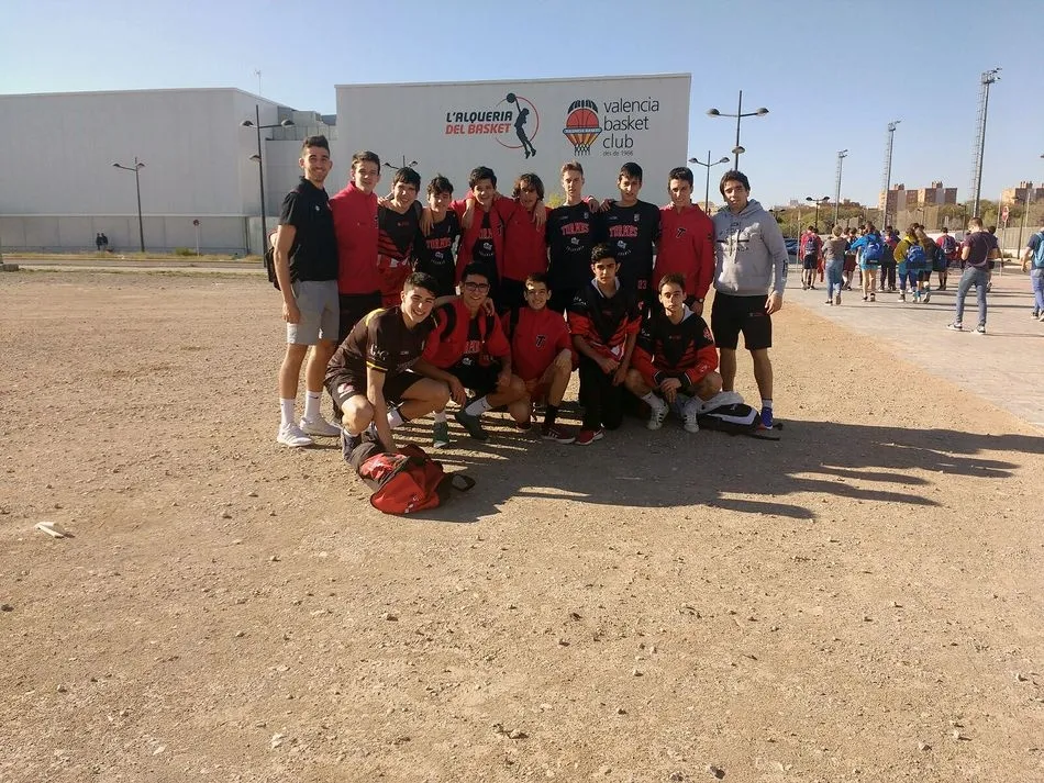 Foto 2 - El E.Leclerc-Caja Rural suma un subcampeonato de m&eacute;rito en Valencia  