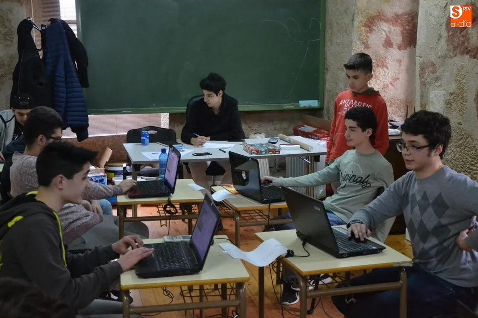 Foto 2 - Valhalla desarrolla un torneo de Pok&eacute;mon Showdown  