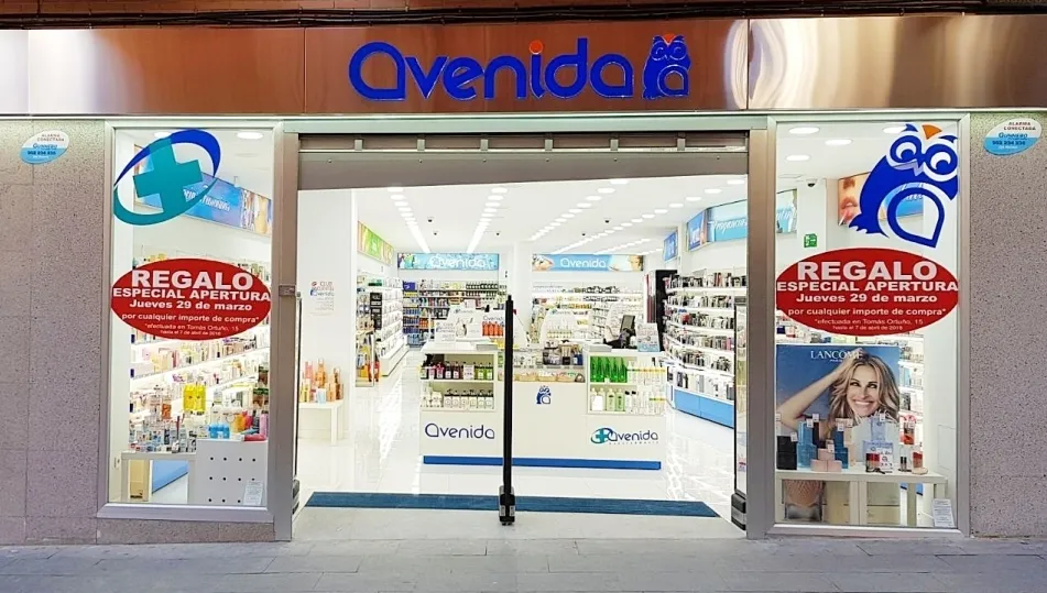 Fachada de la nueva tienda de Perfumerías Avenida en Benidorm