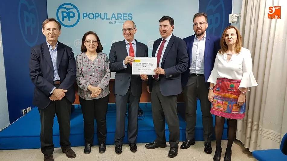 Foto 3 - La electrificaci&oacute;n de la l&iacute;nea f&eacute;rrea hasta Fuentes de O&ntilde;oro acapara m&aacute;s de 31 millones de los ...