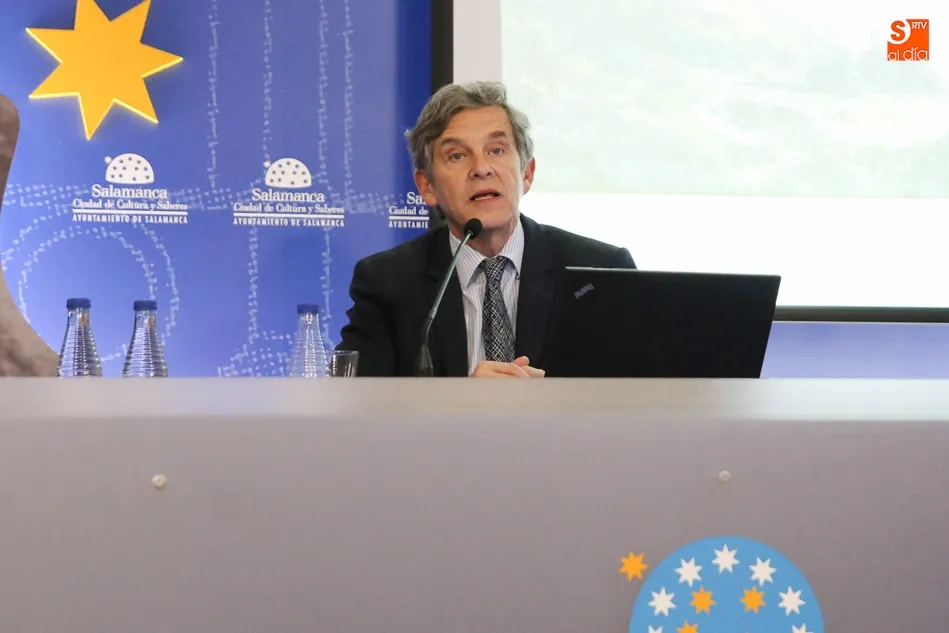 Foto 5 - El Jefe de Conservaci&oacute;n del Prado ofrece lecciones de pintura del siglo XIX  