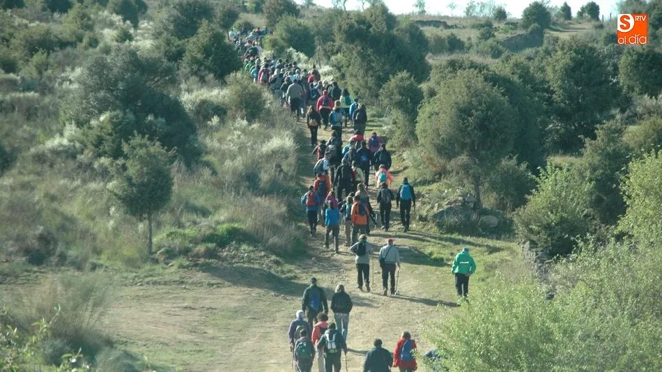 Cerca de 350 personas disfrutaron de las arribes del Águeda en la segunda Marcha Senderista